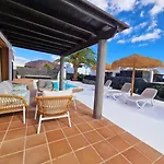 Costa Christina Con Piscina Climatiza Willa *