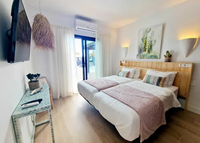 Costa Christina Con Piscina Climatiza * Яйса