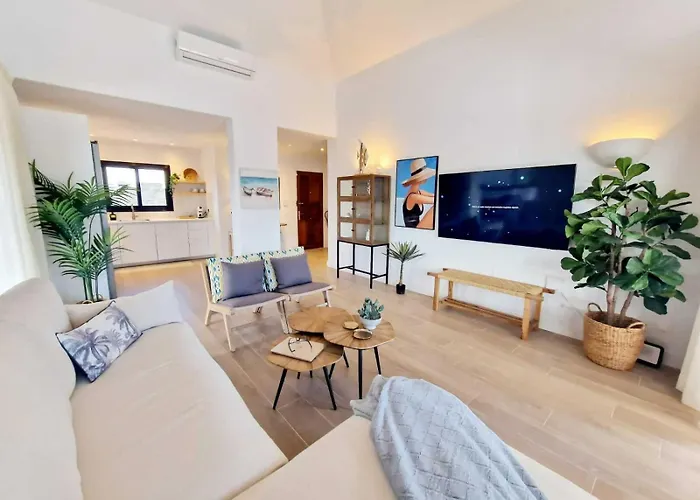 Costa Christina Con Piscina Climatiza ヤイサ