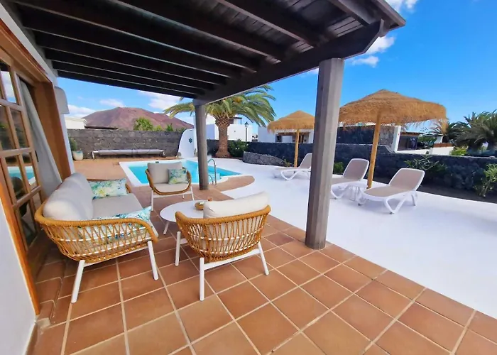 Costa Christina Con Piscina Climatiza ヤイサ