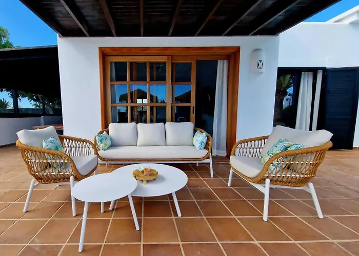 Costa Christina Con Piscina Climatiza Вилла Яйса